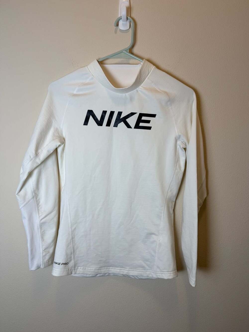 Nike Dri-Fit Slim Fit Long Sleeve Training Top Size L White